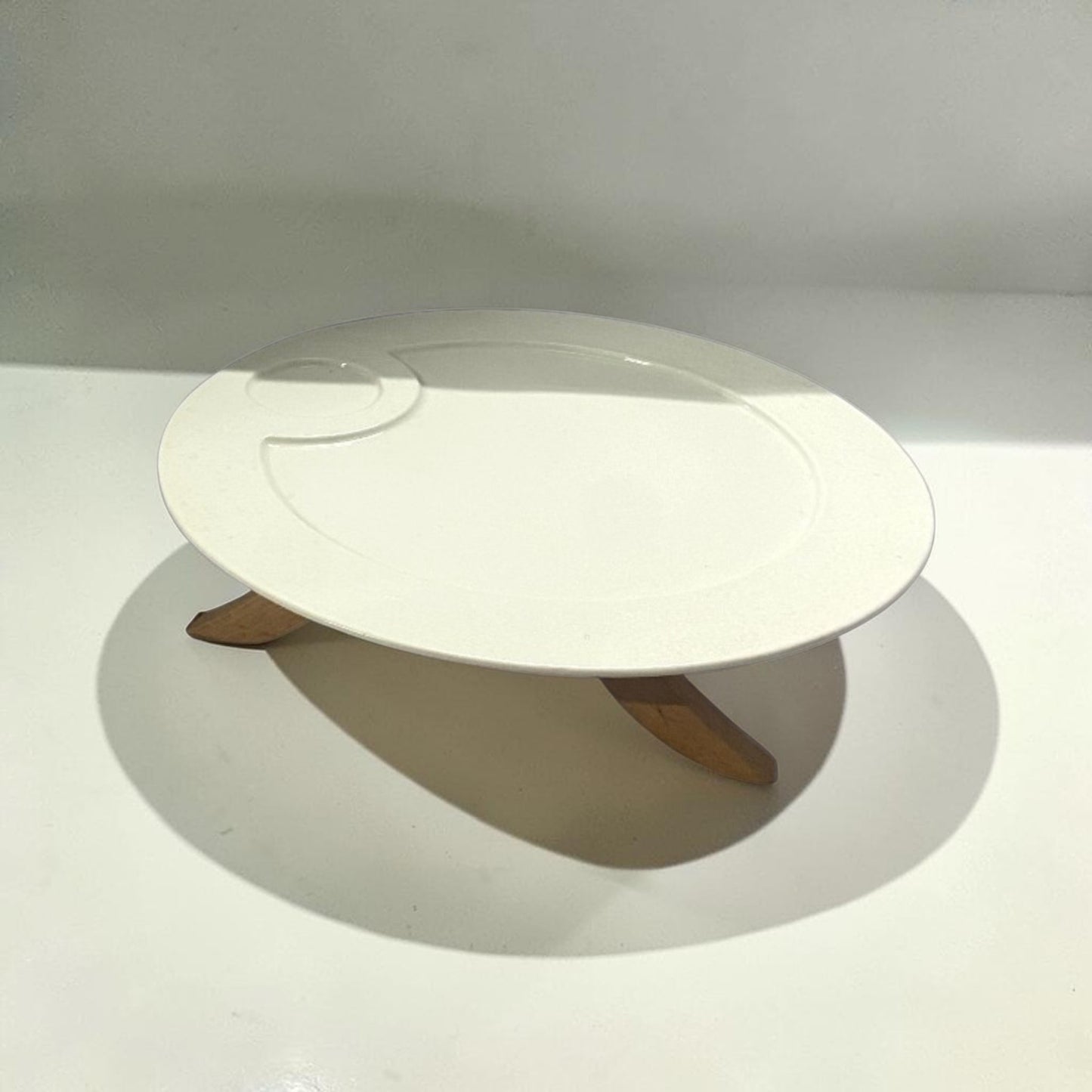 The Orbit Oval Platter